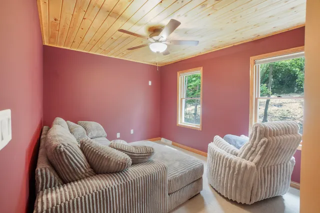 $769,000 | 487 Schraufnagel Drive, Erin, WI 53029