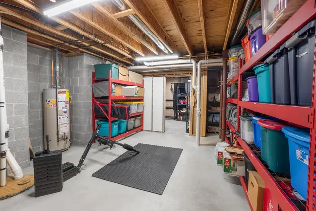 $769,000 | 487 Schraufnagel Drive, Erin, WI 53029