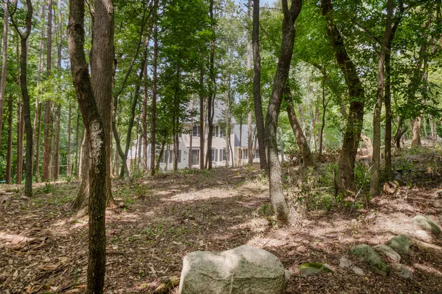 $769,000 | 487 Schraufnagel Drive, Erin, WI 53029