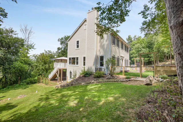 $769,000 | 487 Schraufnagel Drive, Erin, WI 53029