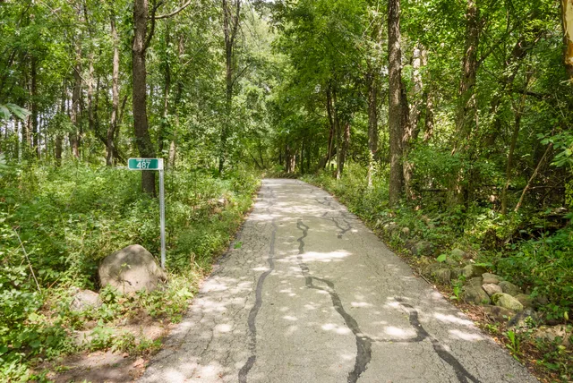 $769,000 | 487 Schraufnagel Drive, Erin, WI 53029