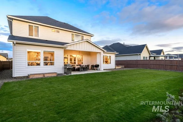 $1,195,000 | 6981 North Maplestone Avenue, Meridian, ID 83646