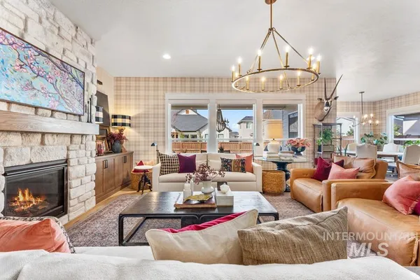 $1,145,000 | 6981 North Maplestone Avenue, Meridian, ID 83646