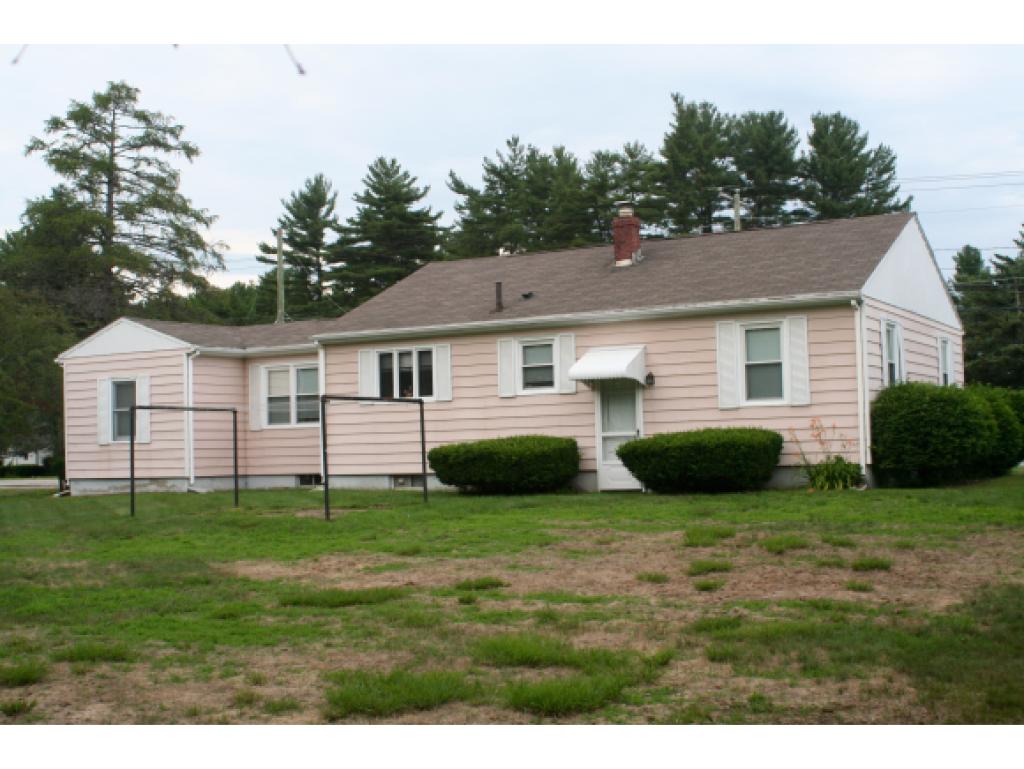 44 New Rochester Road Dover, NH 03820 - Photo 5 of 27