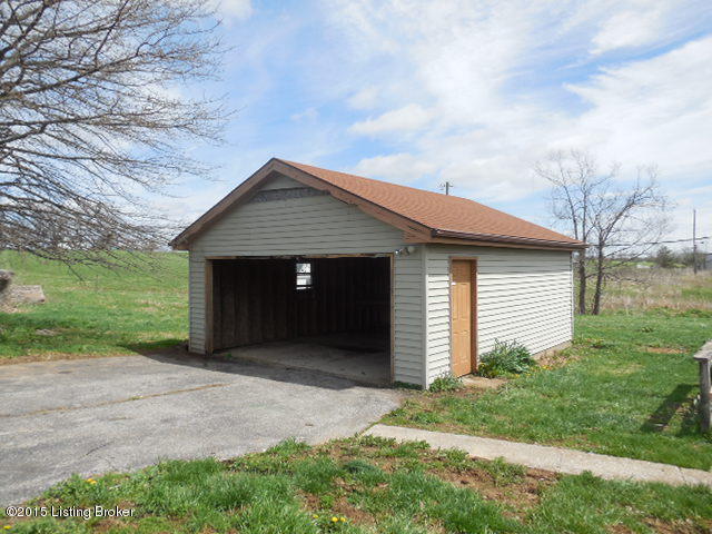 9352 Cropper Road Pleasureville, KY 40057 - Photo 5 of 14 garage