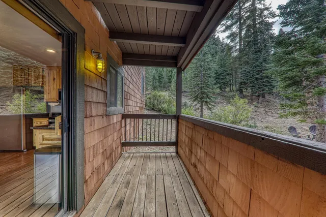$389,000 | 11569 Snowpeak Way, Unit 651, Truckee, CA 96161