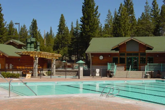 $389,000 | 11569 Snowpeak Way, Unit 651, Truckee, CA 96161