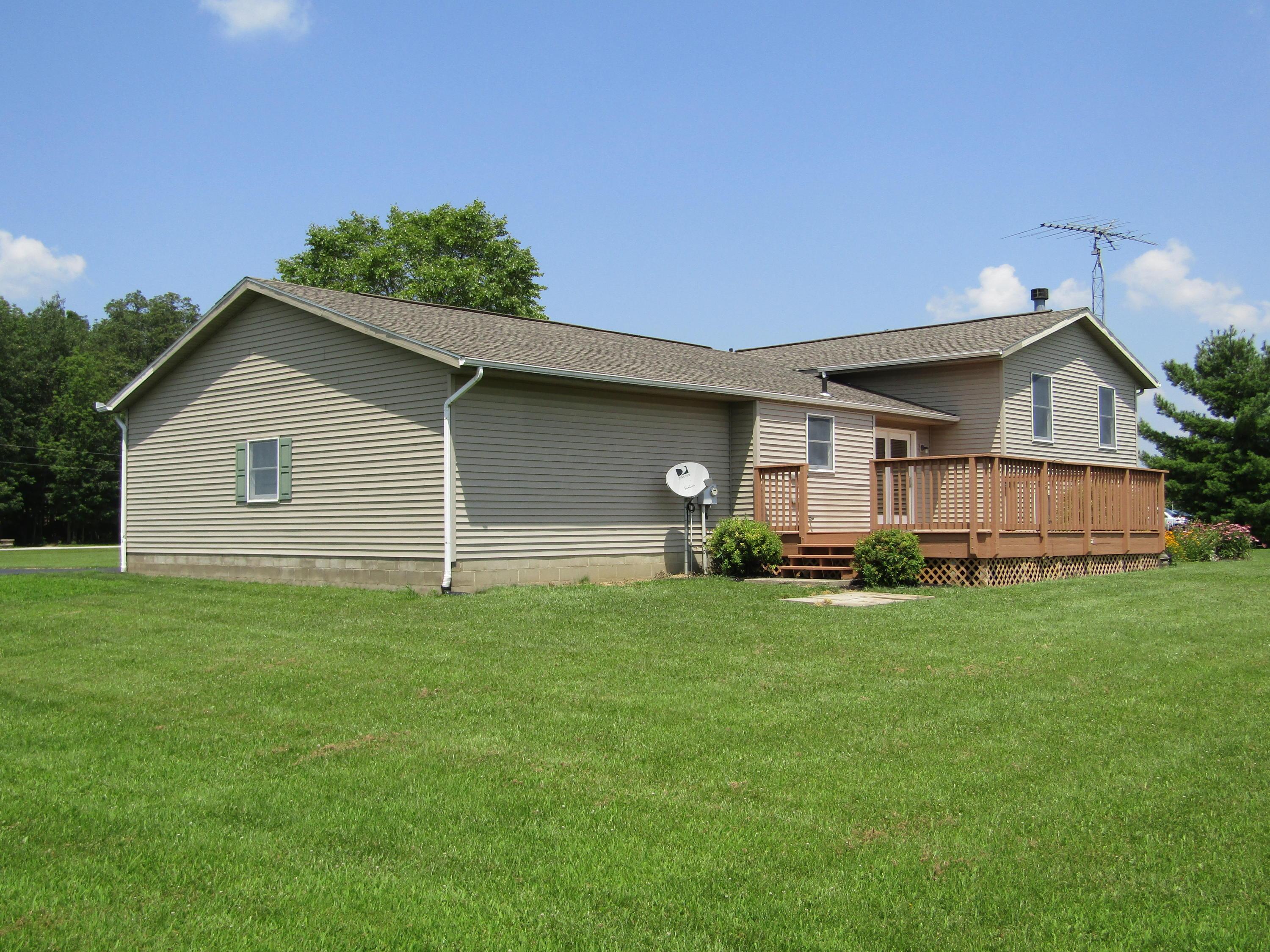 734 Ghormley Road Washington Court House, OH 43160 - Photo 12 of 39 2017-07-19 04.56.56