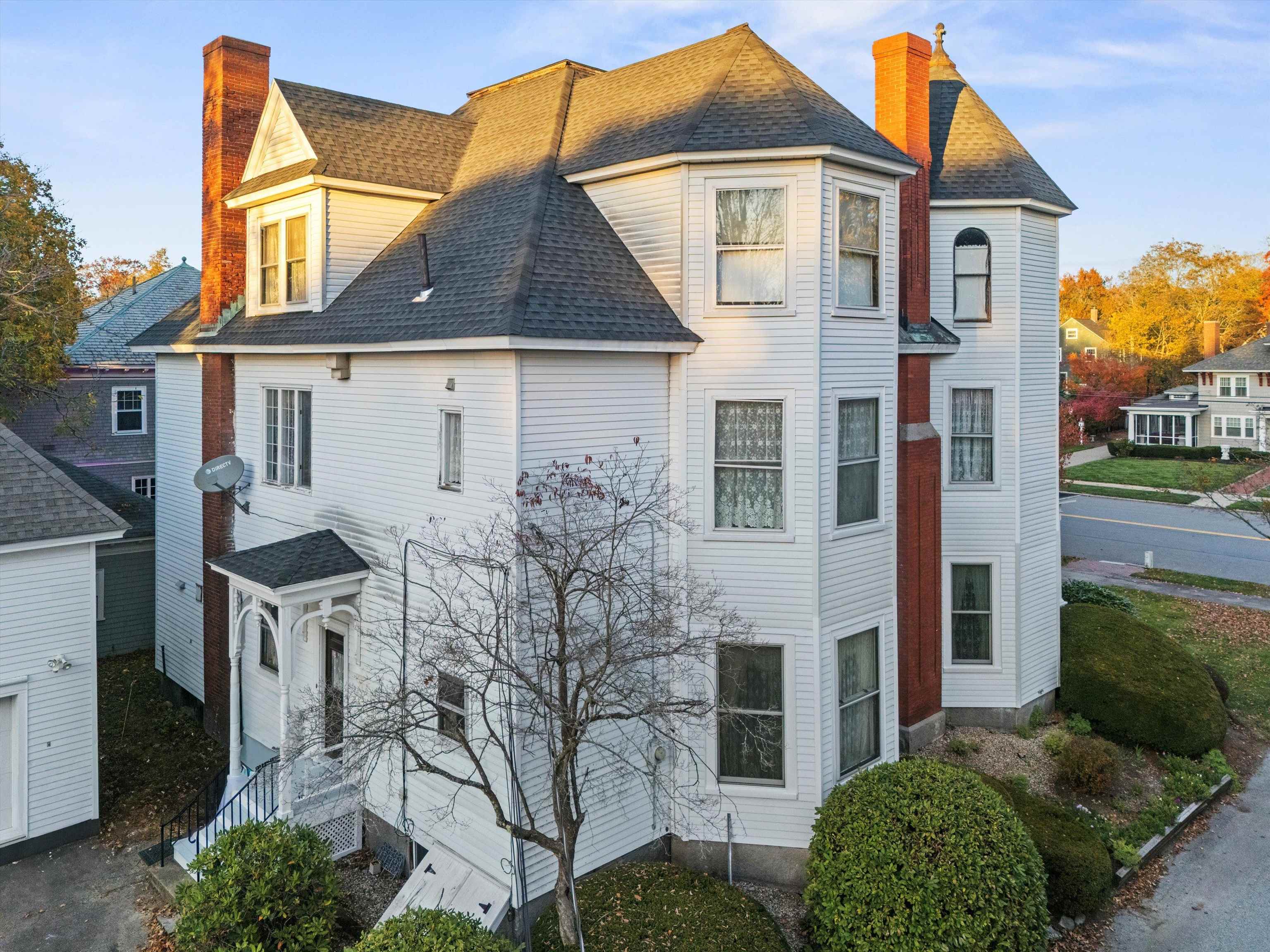 2108 Elm Street Manchester, NH 03104 - Photo 2 of 59