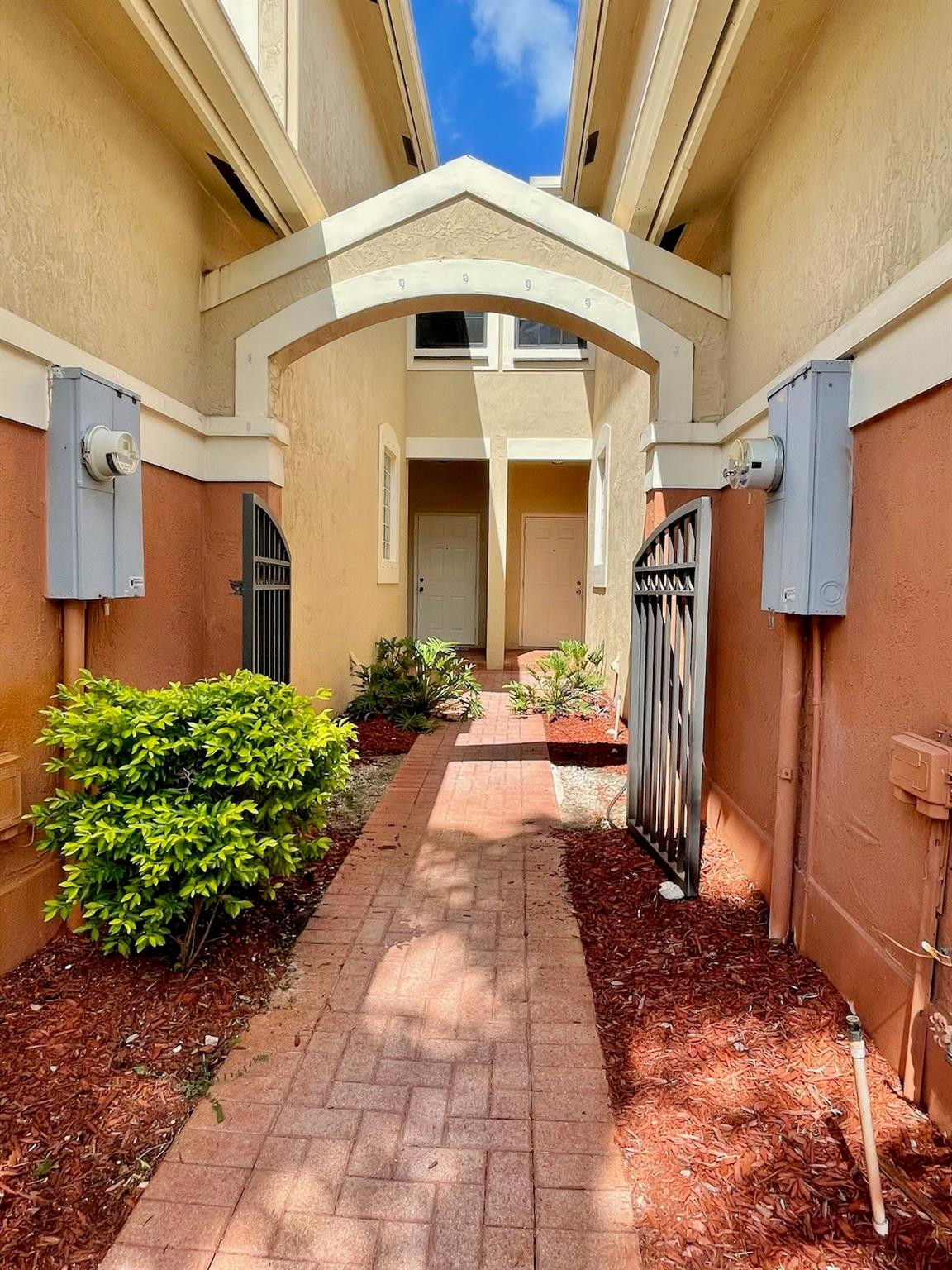 3959 Orange Tree Lane Fort Lauderdale, FL 33332 - Photo 4 of 18 Photo 4