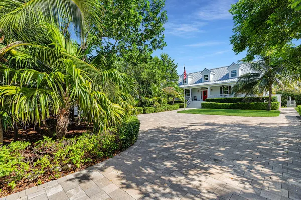 $5,200,000 | 853 104th Street, Marathon, FL 33050