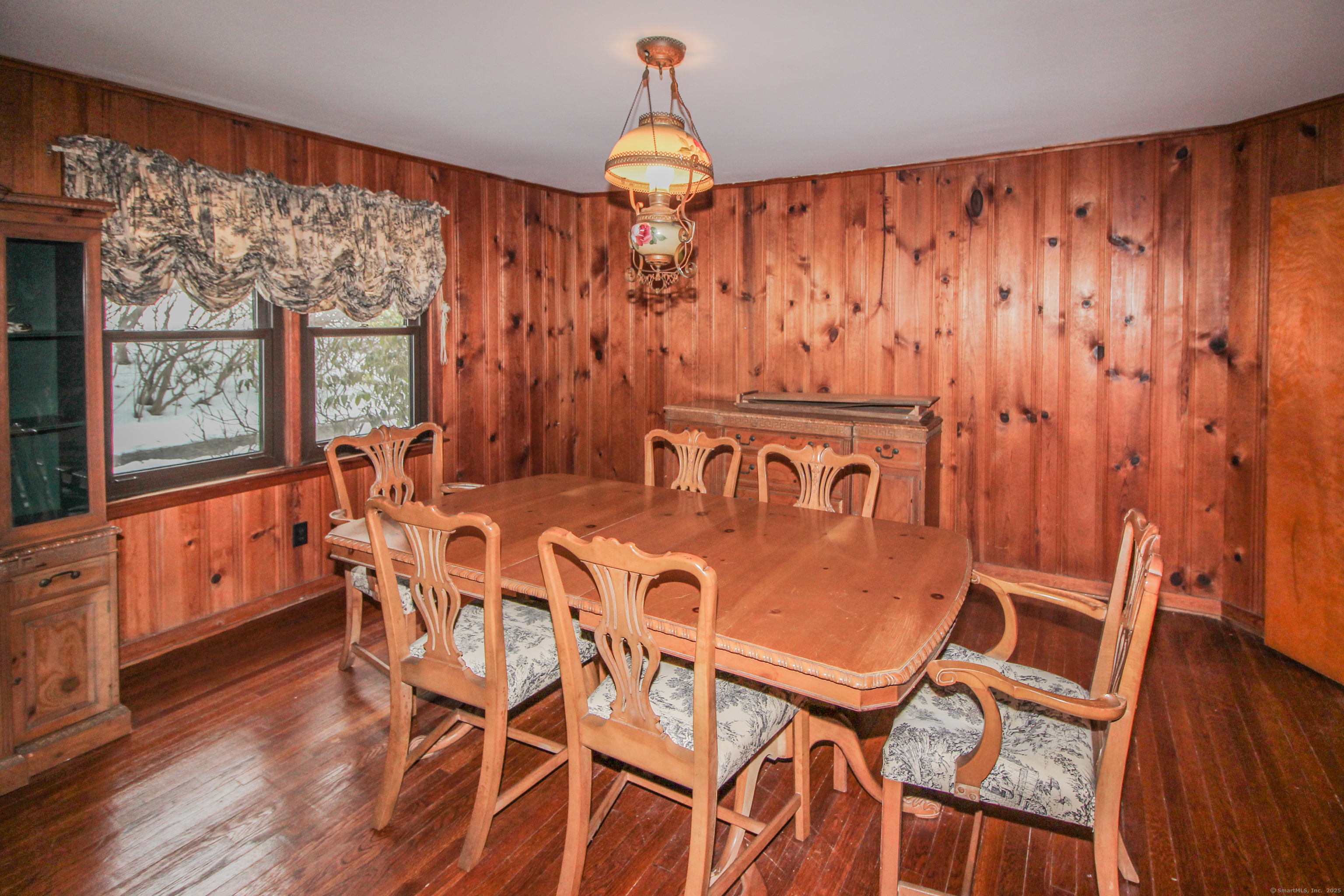 279 Candlewood Lake Road Brookfield, CT 06804 - Photo 16 of 40