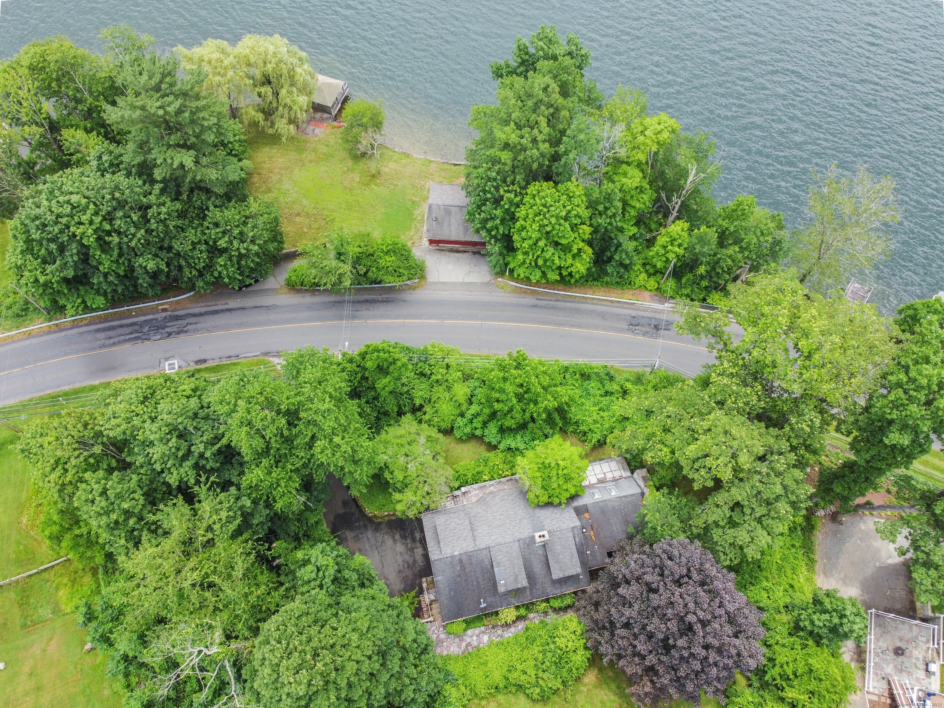 279 Candlewood Lake Road Brookfield, CT 06804 - Photo 29 of 40