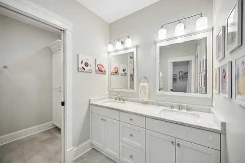 $1,985,000 | 909 Glenwood Lane, Glenview, IL 60025