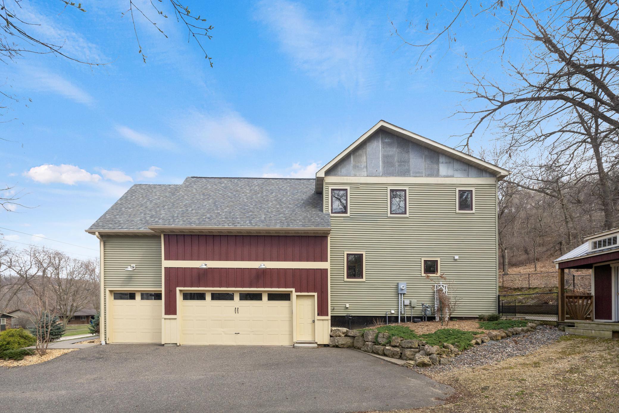 1067 Pioneer Road Red Wing, MN 55066 - Photo 2 of 53