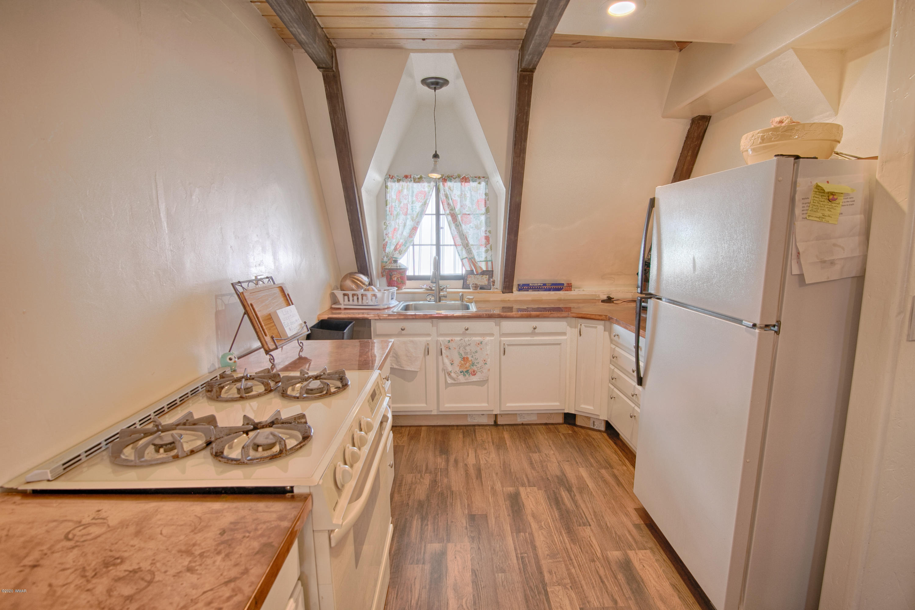 2201 West Thornton Road Show Low, AZ 85901 - Photo 8 of 20 Gallery Image 8