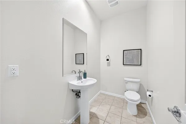 $959,000 | 404 Echo Blue, Lake Forest, CA 92610