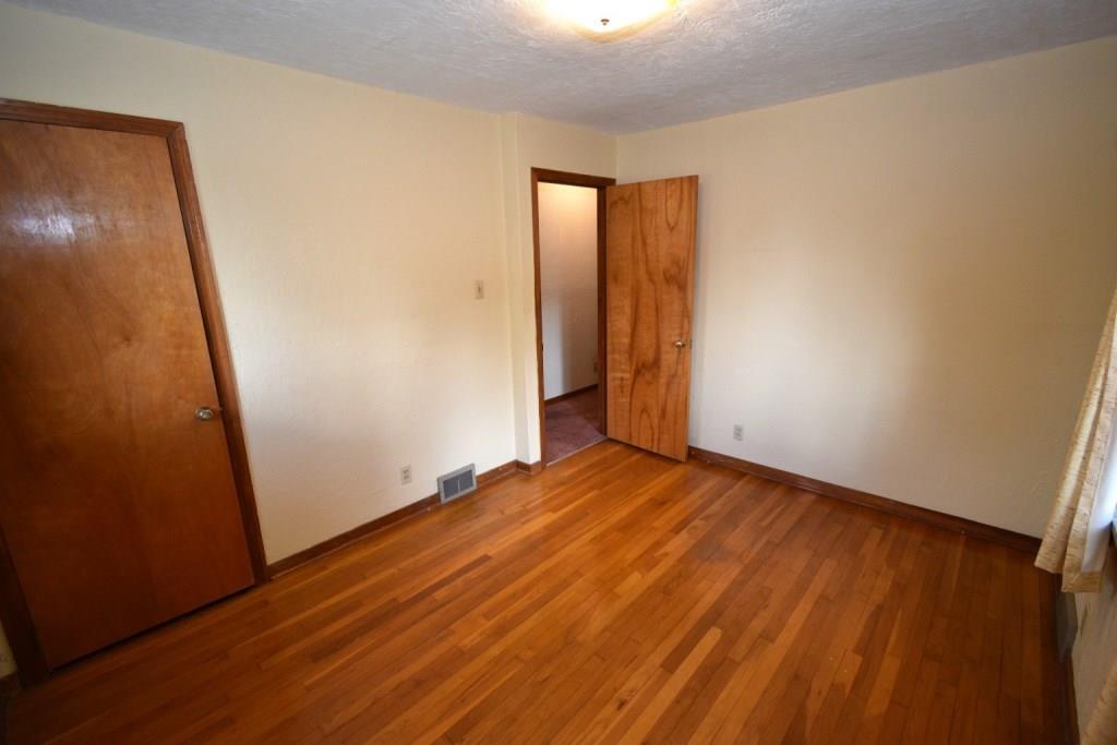 228 Frank Street McKees Rocks, PA 15136 - Photo 15 of 25