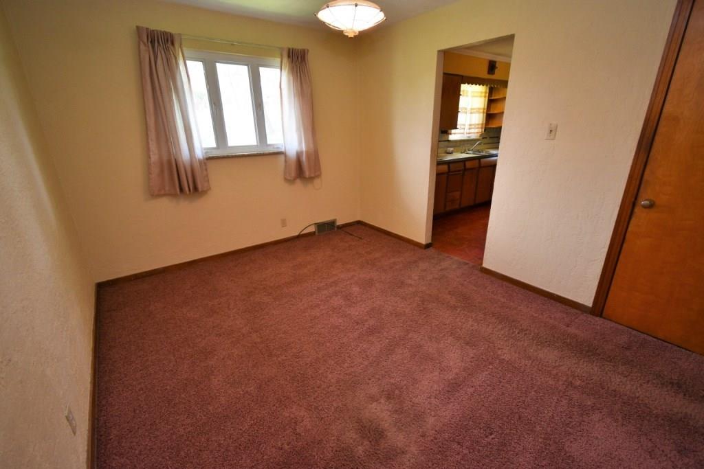 228 Frank Street McKees Rocks, PA 15136 - Photo 8 of 25