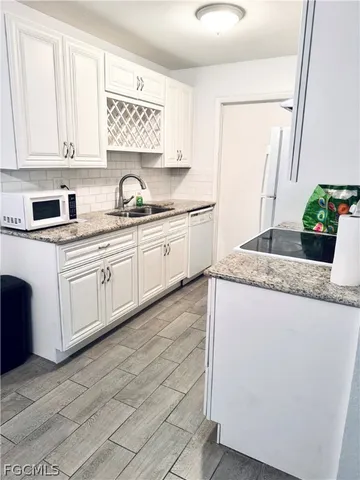 $1,600 | 2007 Mariner Court, LaBelle, FL 33935