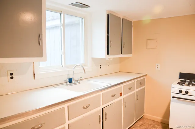 $1,200 | 4099 Highway 52, Unit 3, Youngsville, NY 12791