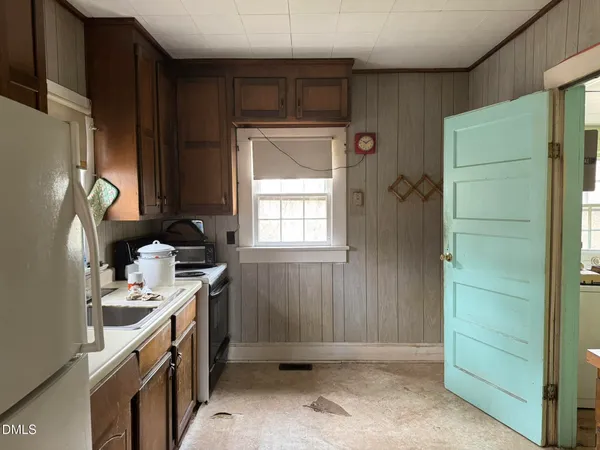 $90,000 | 580 Us Highway East, Macon, NC 27551