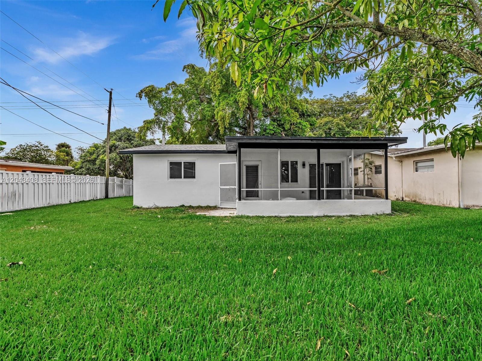 8145 Sunset Strip Sunrise, FL 33322 - Photo 14 of 16