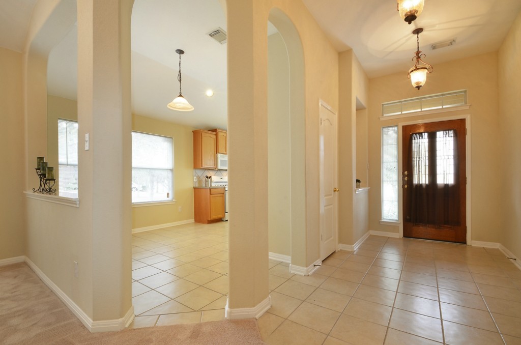 2000 Maize Bend Drive Austin, TX 78727 - Photo 11 of 24