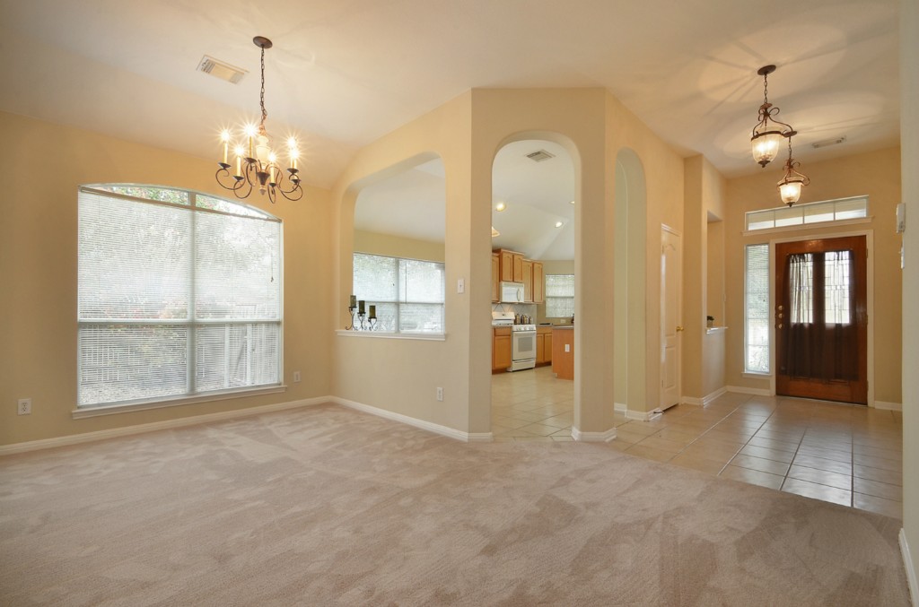 2000 Maize Bend Drive Austin, TX 78727 - Photo 8 of 24