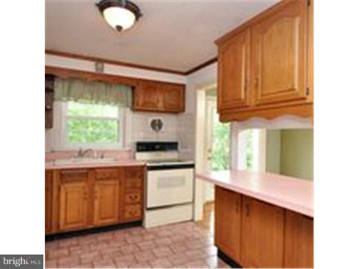 591 Corner Ketch Road Downingtown, PA 19335 - Photo 8 of 24 Gallery Image 8