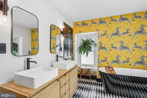 $950,000 | 135 West Mount Pleasant Avenue, Philadelphia, PA 19119