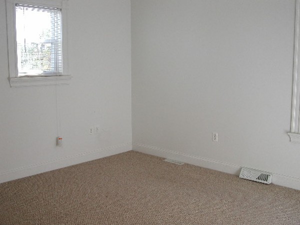 15 Carlstad Street, Unit 1 Worcester, MA 01607 - Photo 8 of 27 Gallery Image 8