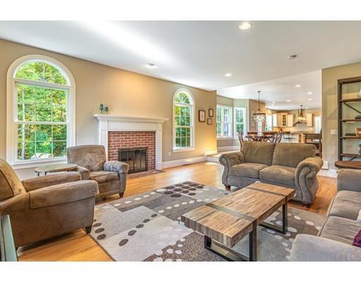20 Olde Coach Road North Reading, MA 01864 - Photo 14 of 32 Gallery Image 14