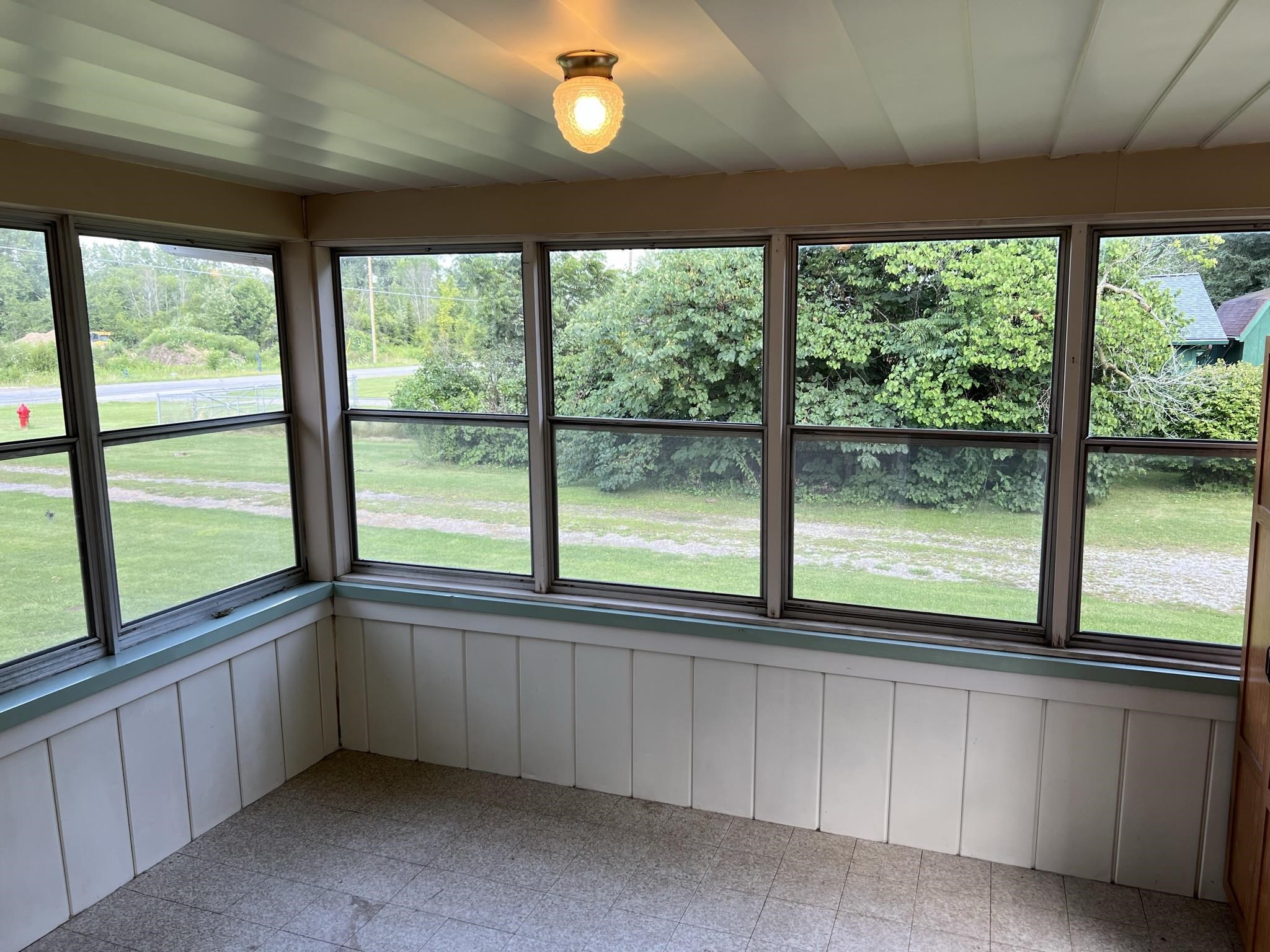 7070 Birch Run Road Birch Run, MI 48415 - Photo 8 of 23 50118569-7.JPG