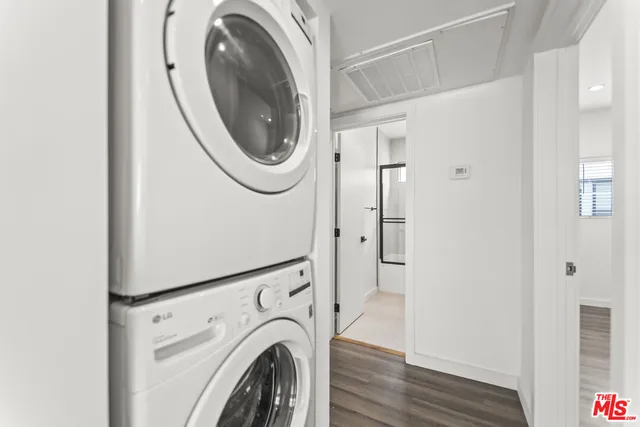 $5,350 | 1264 9th Street, Unit J, Santa Monica, CA 90401