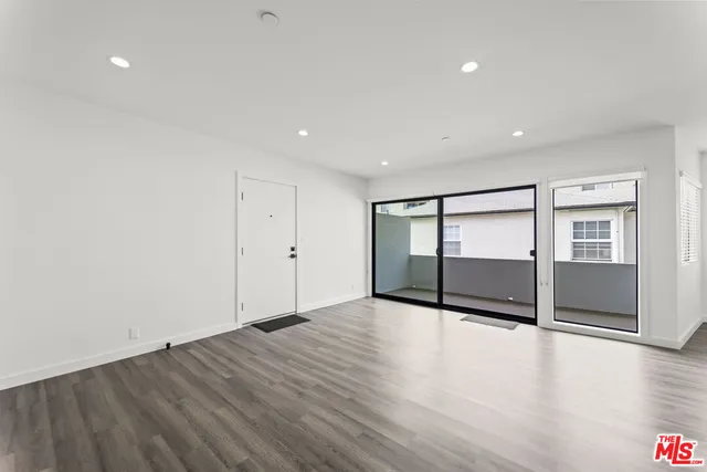 $5,350 | 1264 9th Street, Unit J, Santa Monica, CA 90401