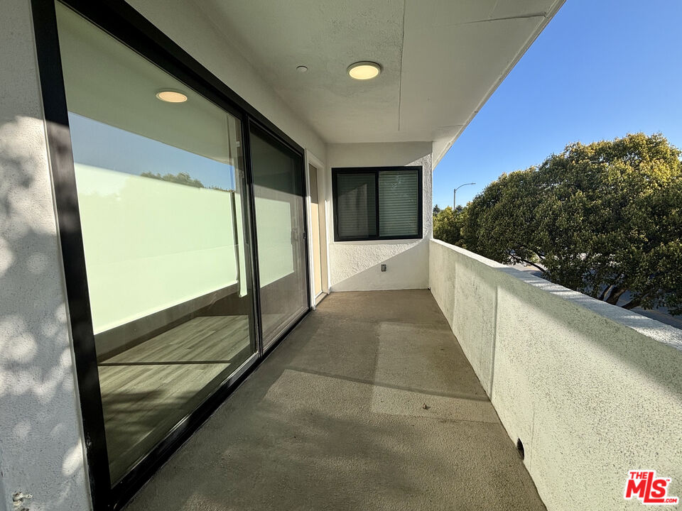 1264 9th Street, Unit J Santa Monica, CA 90401 - Photo 10 of 23