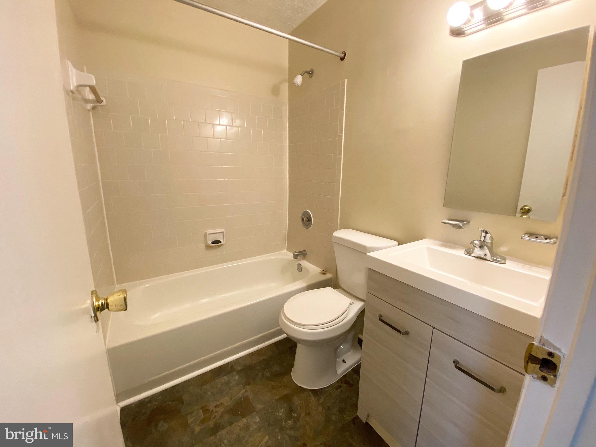 4052 Rustico Road Middle River, MD 21220 - Photo 6 of 29