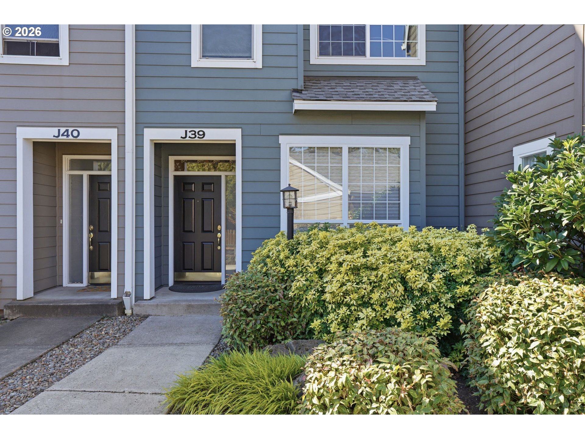 9008 Northeast 54th Street, Unit J39 Vancouver, WA 98662 - Photo 3 of 34