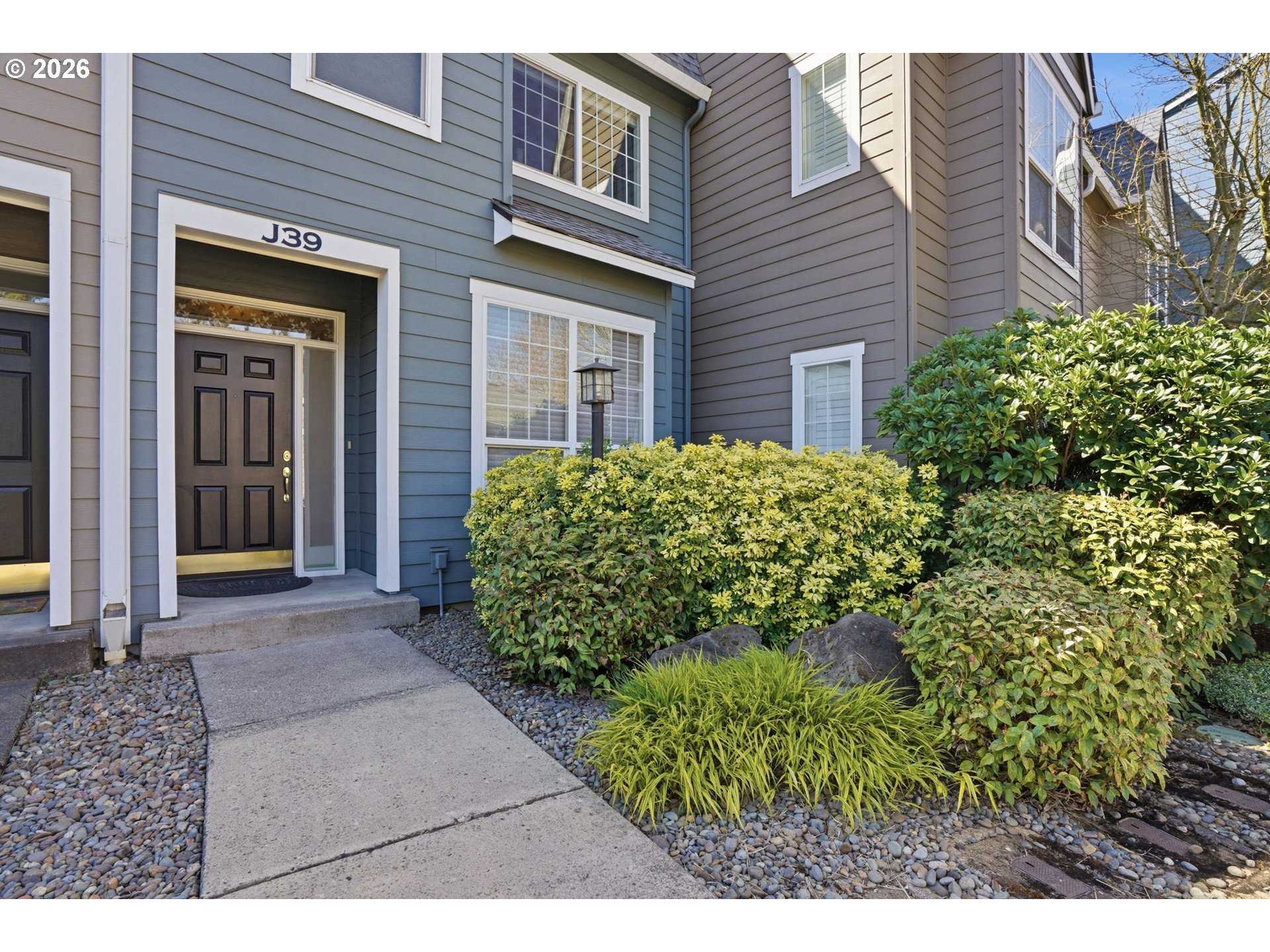 9008 Northeast 54th Street, Unit J39 Vancouver, WA 98662 - Photo 4 of 34