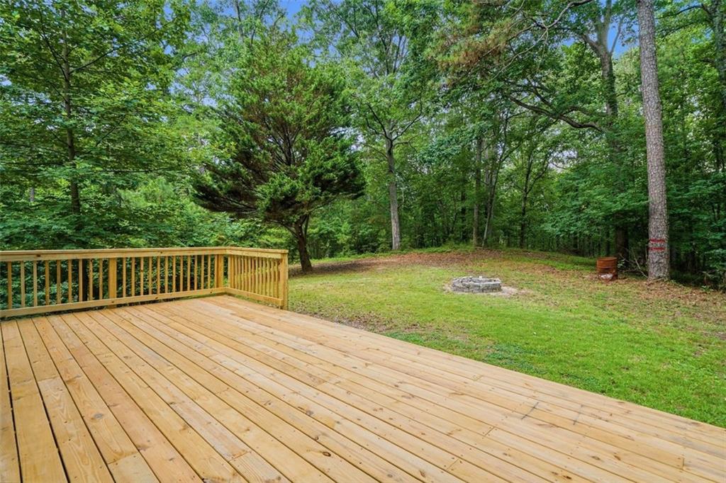 4522 Bartow Carver Road Southeast Acworth, GA 30102 - Photo 31 of 42