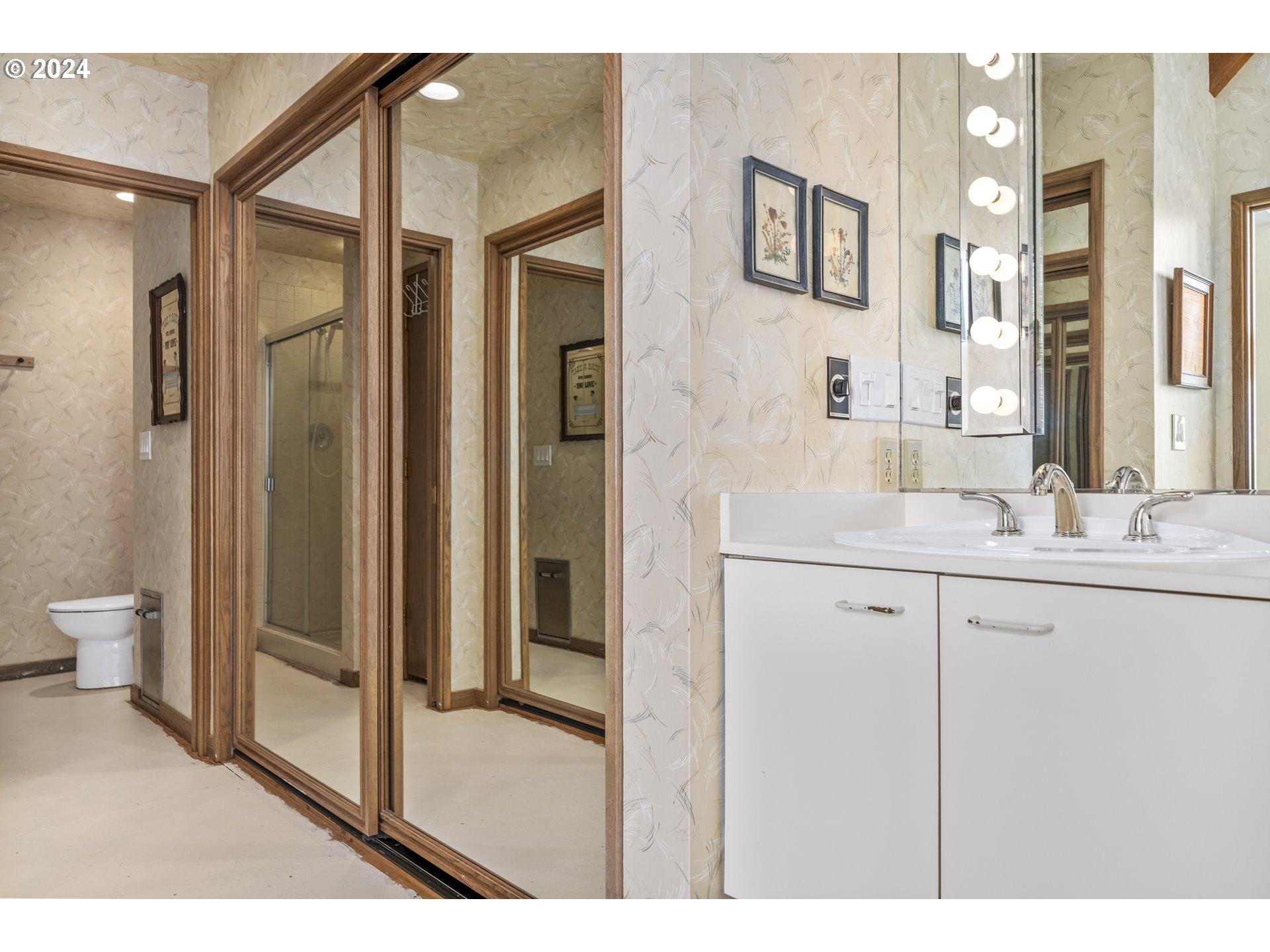 94515 Highway 101 Yachats, OR 97498 - Photo 28 of 45 a bathroom with a sink and mirror