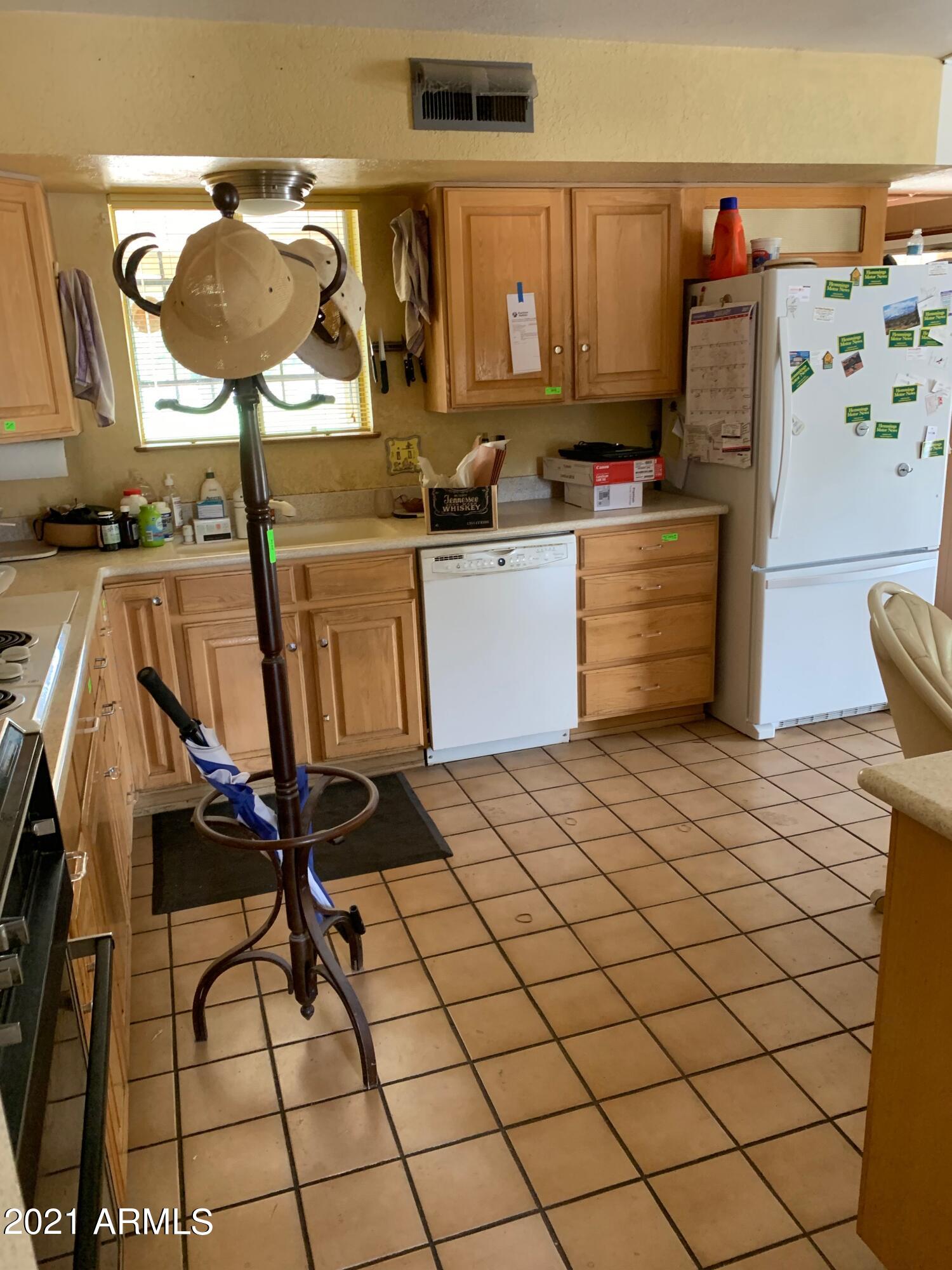 3716 East Vineyard Road Phoenix, AZ 85042 - Photo 10 of 11 IMG_6109