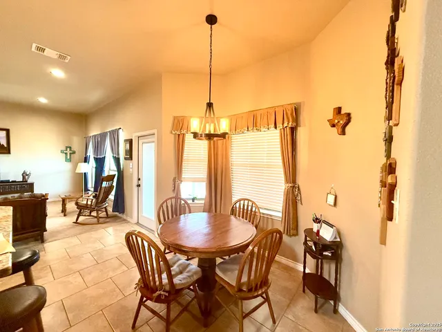 $415,000 | 1662 Sand Branch, Bigfoot, TX 78005