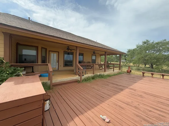 $415,000 | 1662 Sand Branch, Bigfoot, TX 78005
