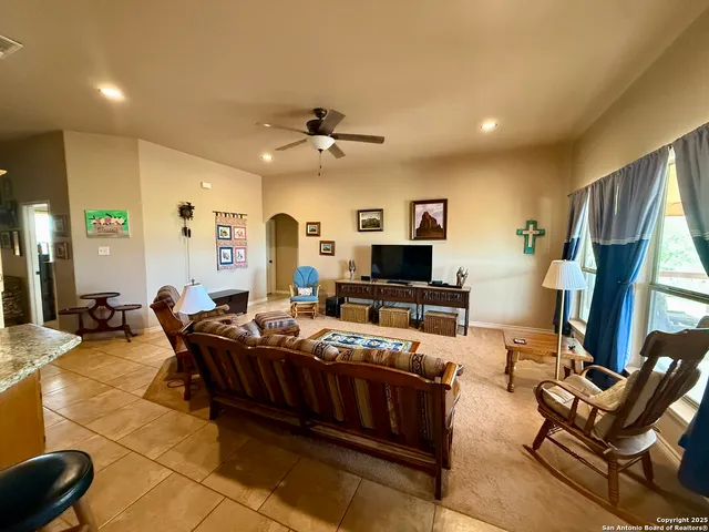 $415,000 | 1662 Sand Branch, Bigfoot, TX 78005