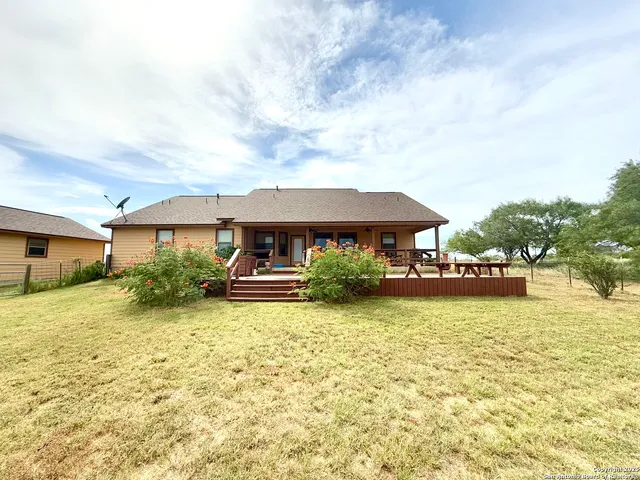 $415,000 | 1662 Sand Branch, Bigfoot, TX 78005