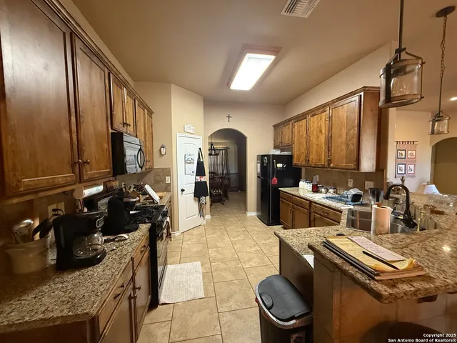 $415,000 | 1662 Sand Branch, Bigfoot, TX 78005