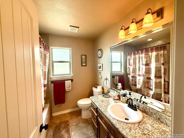 $415,000 | 1662 Sand Branch, Bigfoot, TX 78005