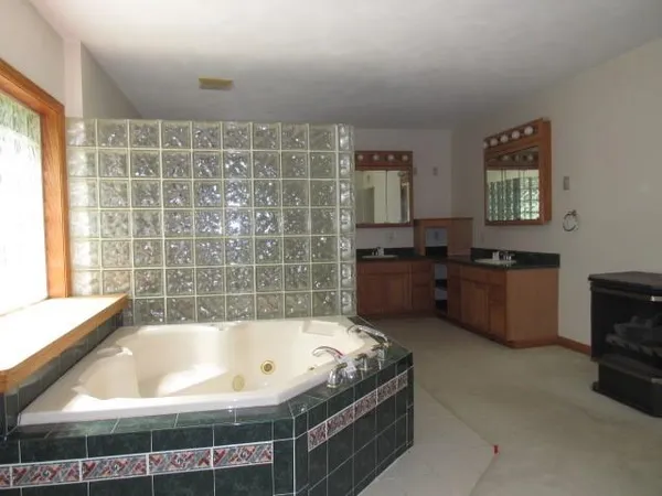 $189,000 | 860 Parkview Drive, Johnstown, PA 15905